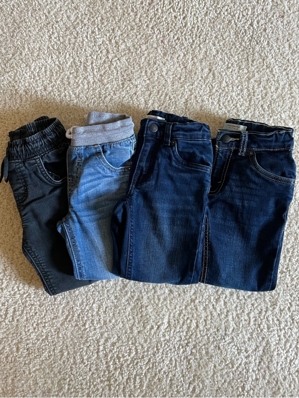 (Bundle of 4) Toddler Jeans